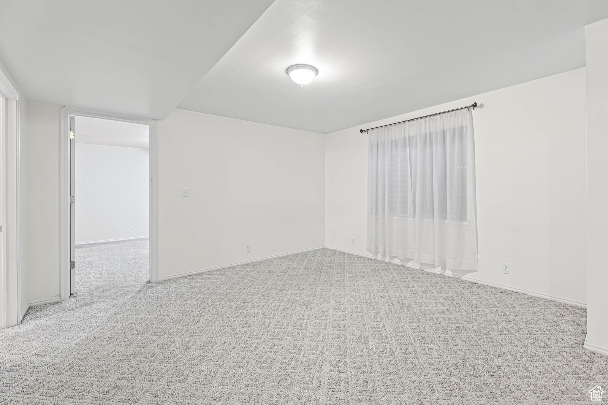 THE OAKS AT DEER HOLLOW AMD - Residential