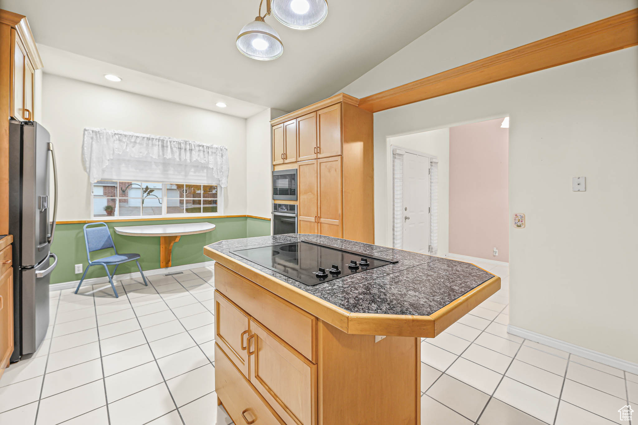 THE OAKS AT DEER HOLLOW AMD - Residential