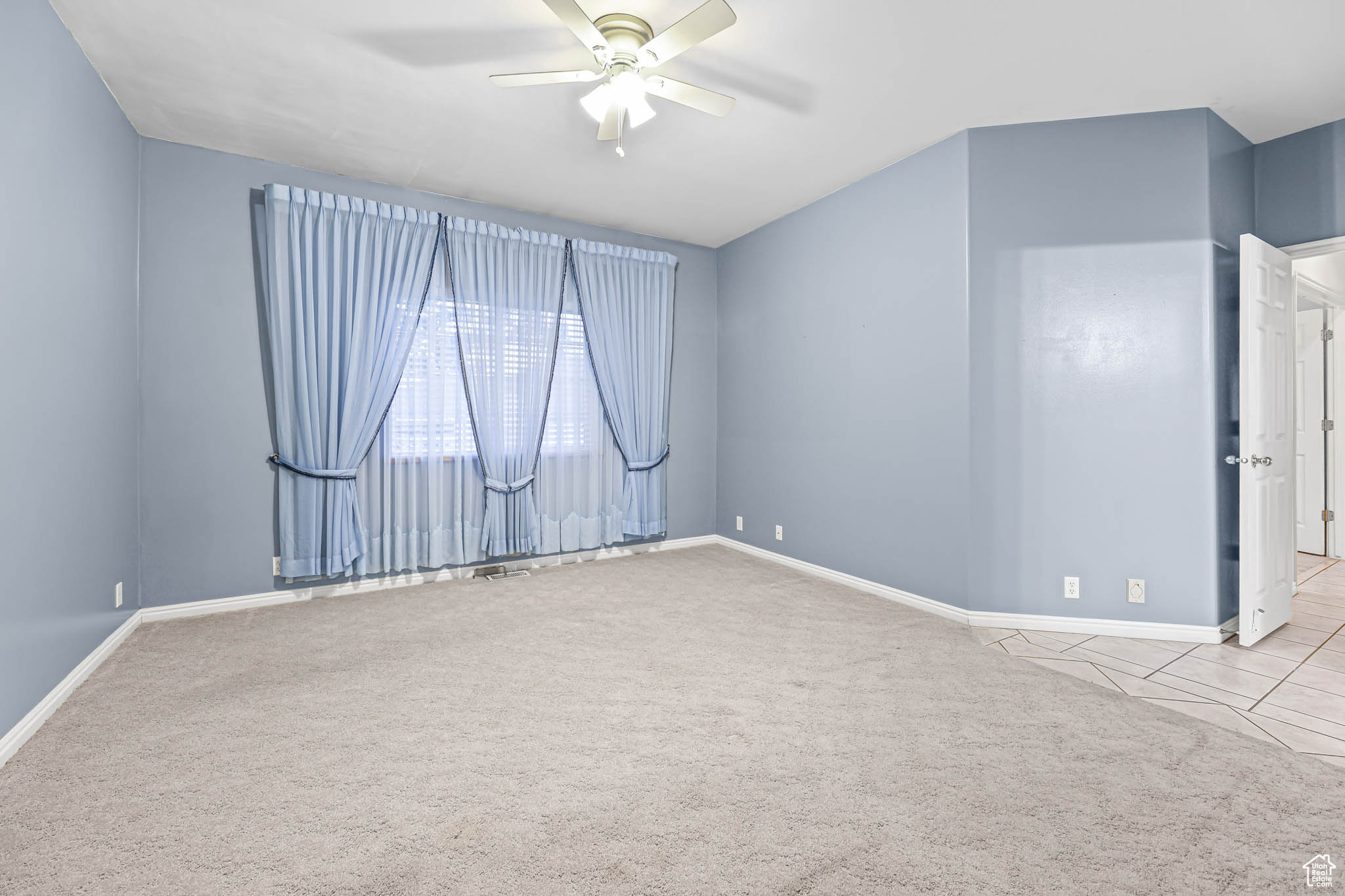 THE OAKS AT DEER HOLLOW AMD - Residential