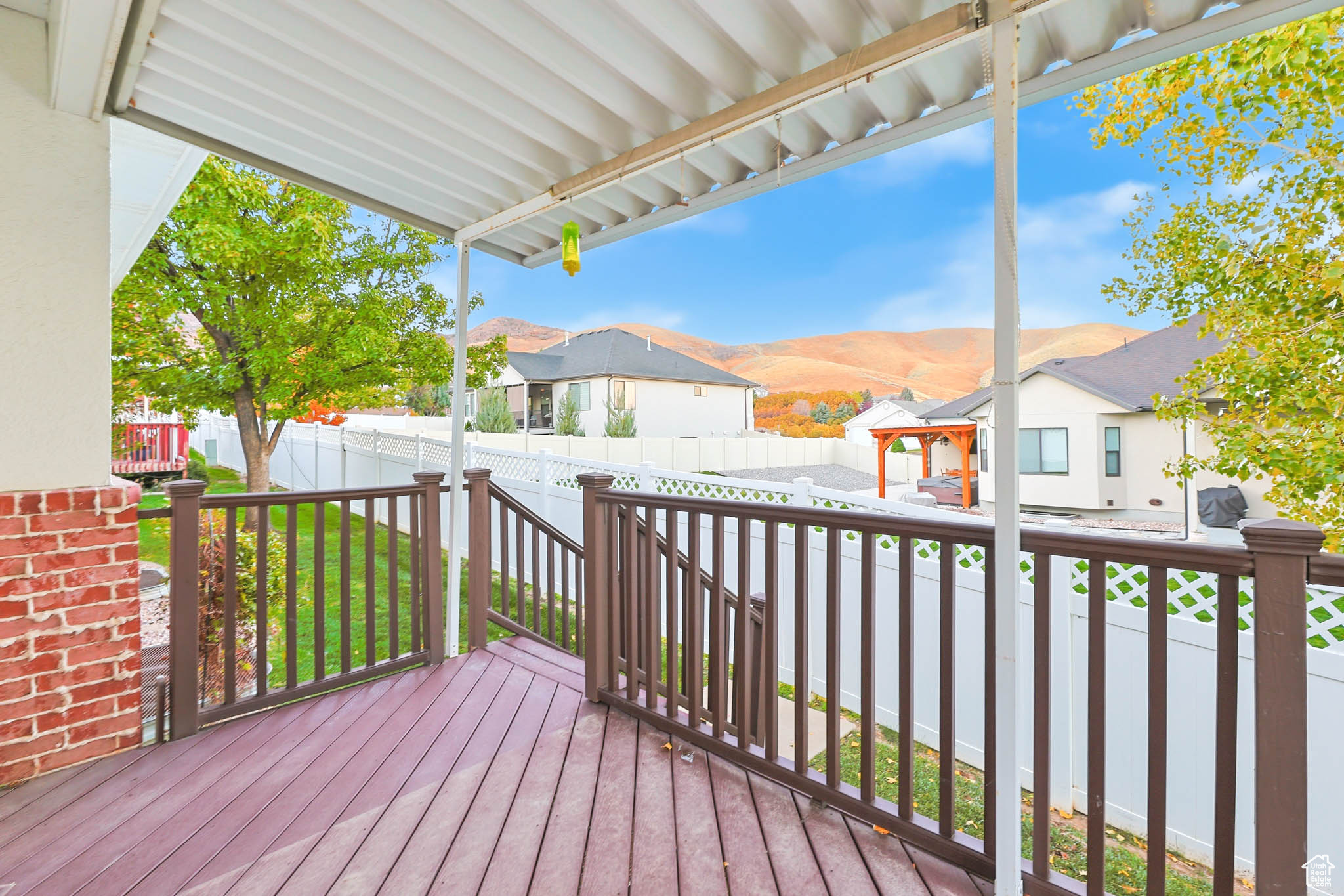 THE OAKS AT DEER HOLLOW AMD - Residential