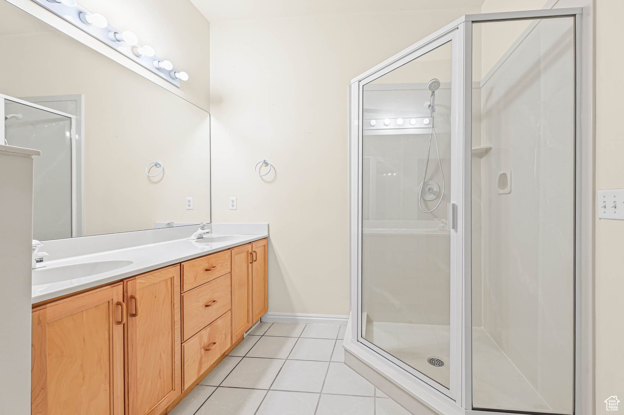 THE OAKS AT DEER HOLLOW AMD - Residential