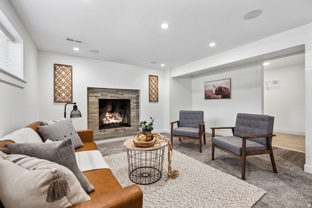 SANDY HEIGHTS - Residential