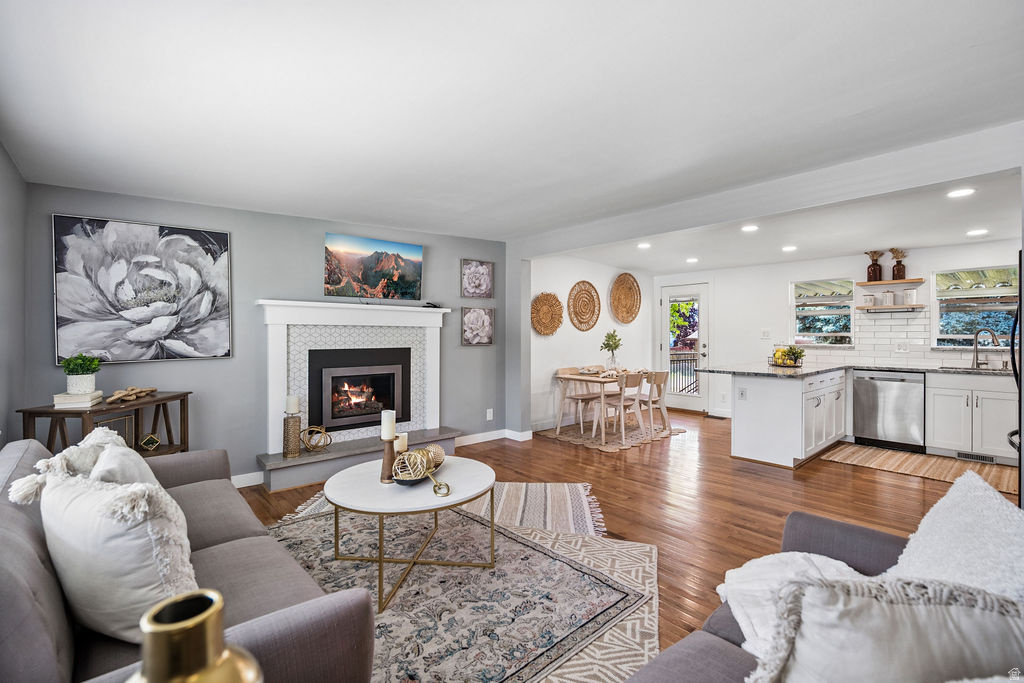 SANDY HEIGHTS - Residential