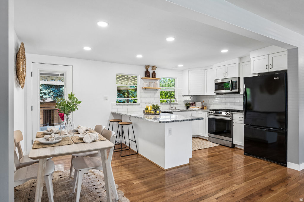 SANDY HEIGHTS - Residential