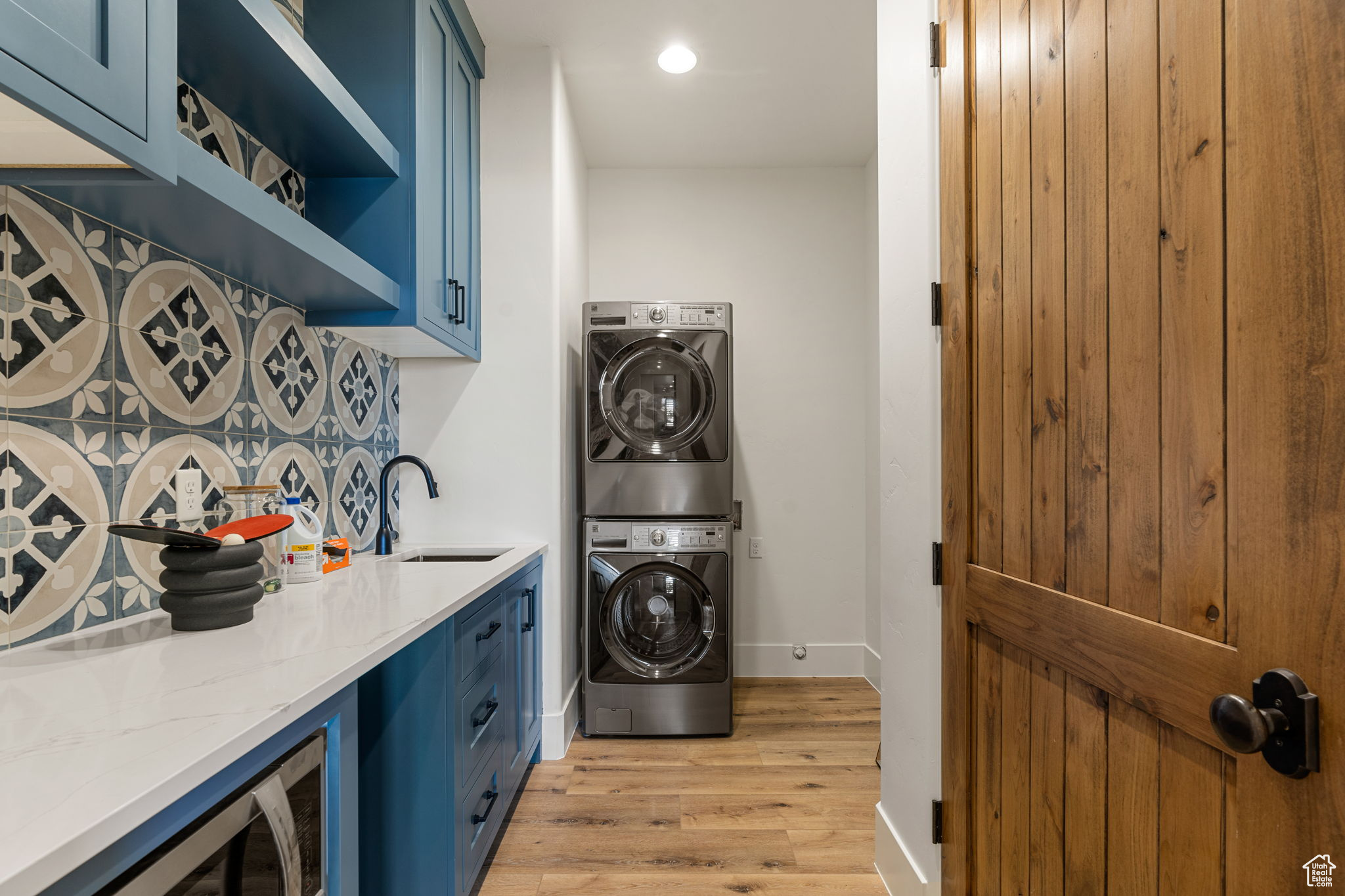 NORTHBRIDGE ESTATES - Residential