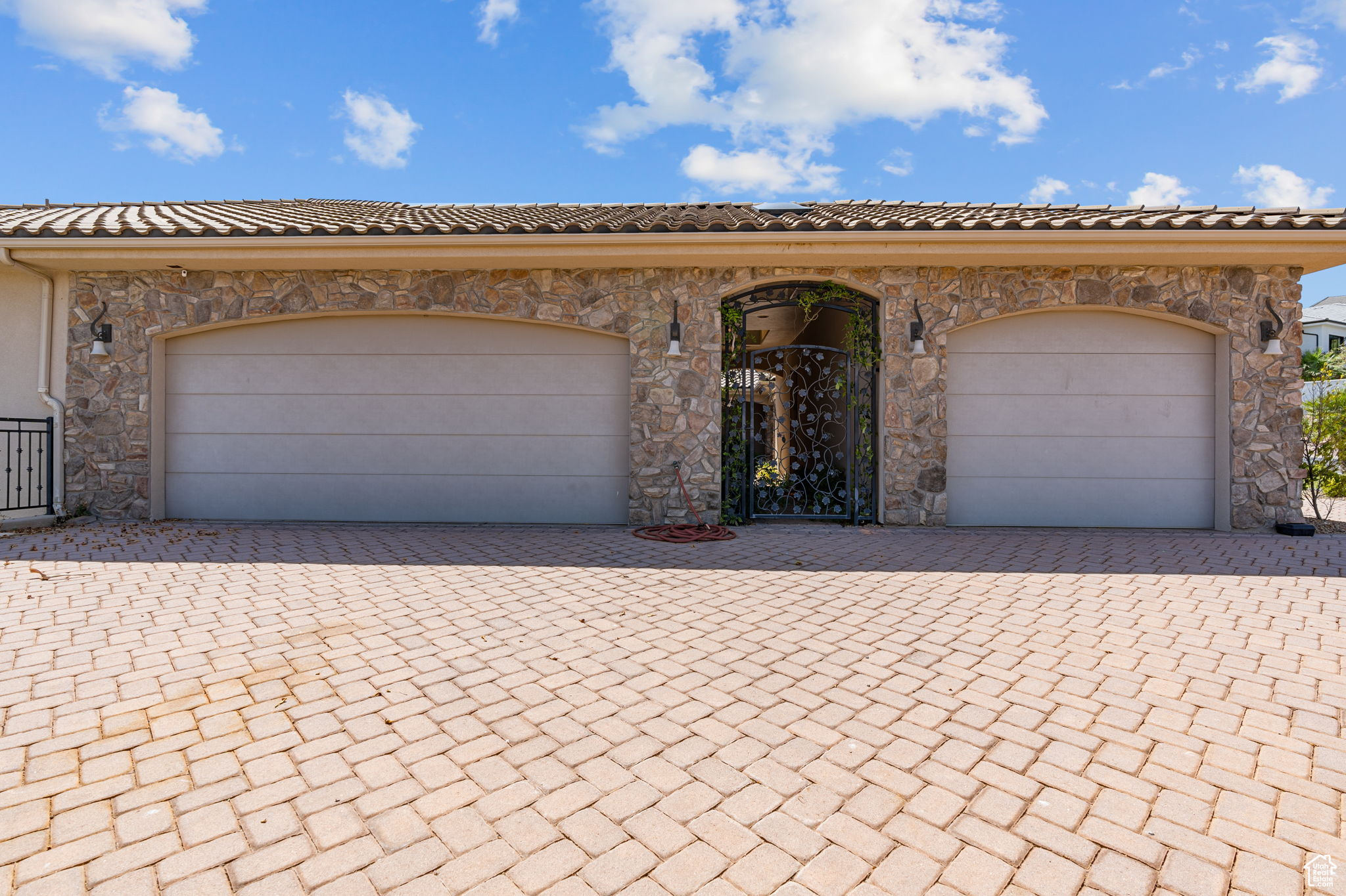 NORTHBRIDGE ESTATES - Residential