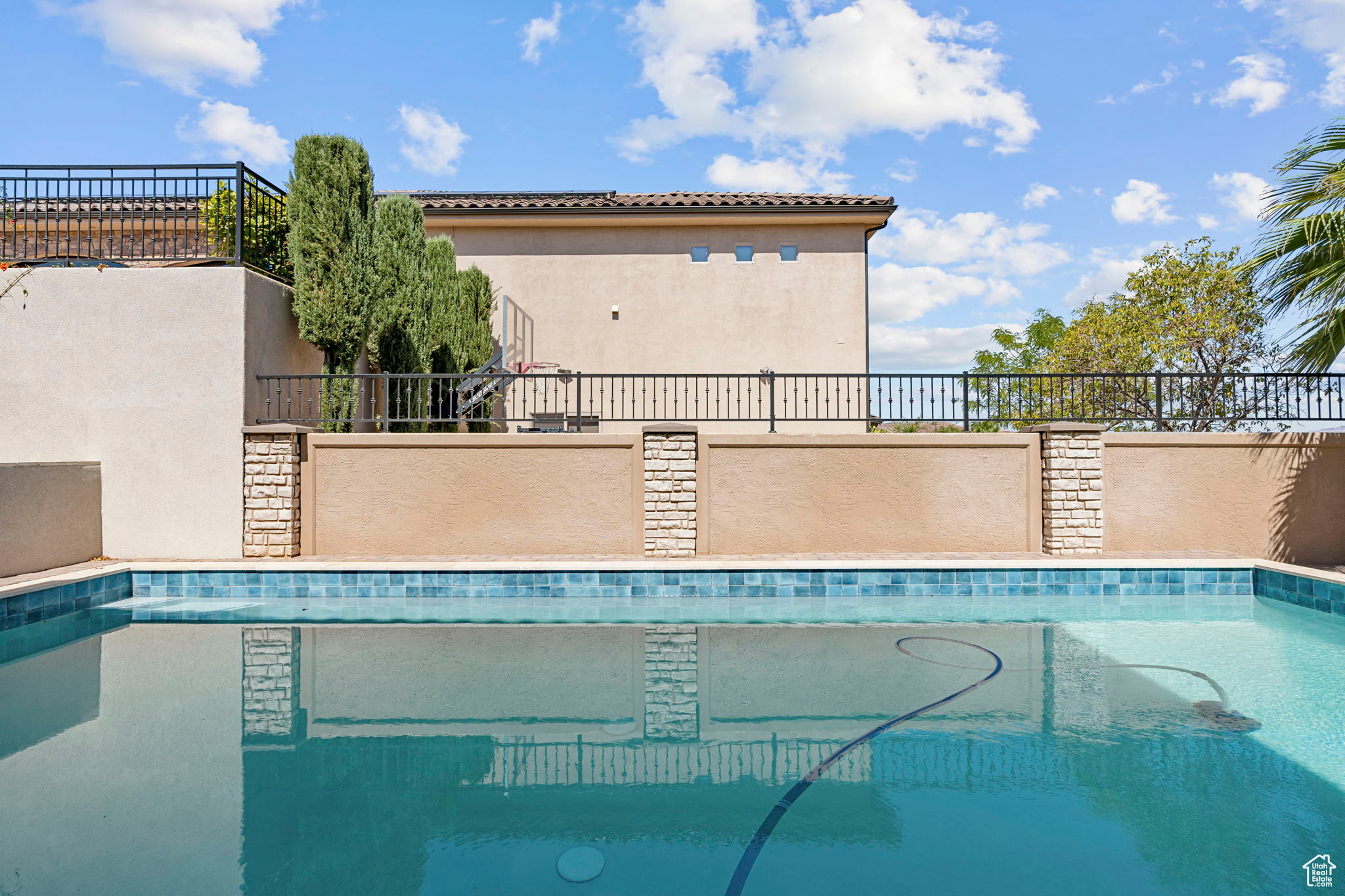 NORTHBRIDGE ESTATES - Residential