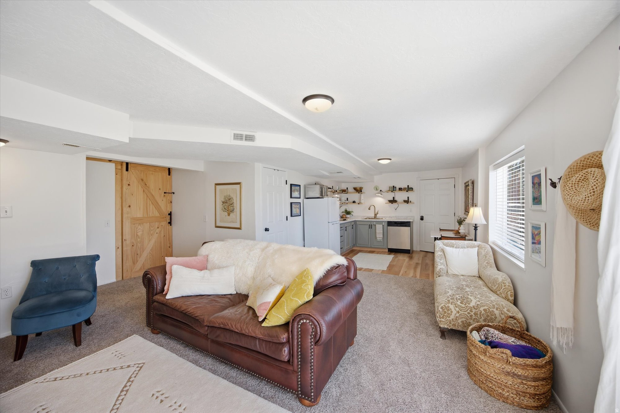 SALEM HILLS - Residential