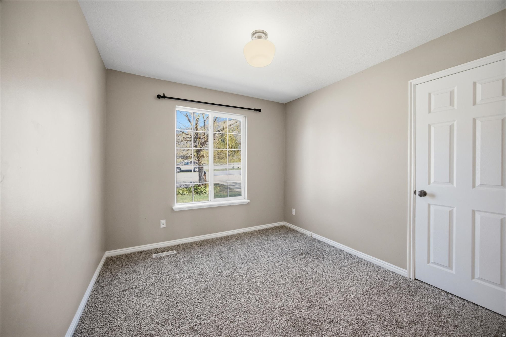 SALEM HILLS - Residential