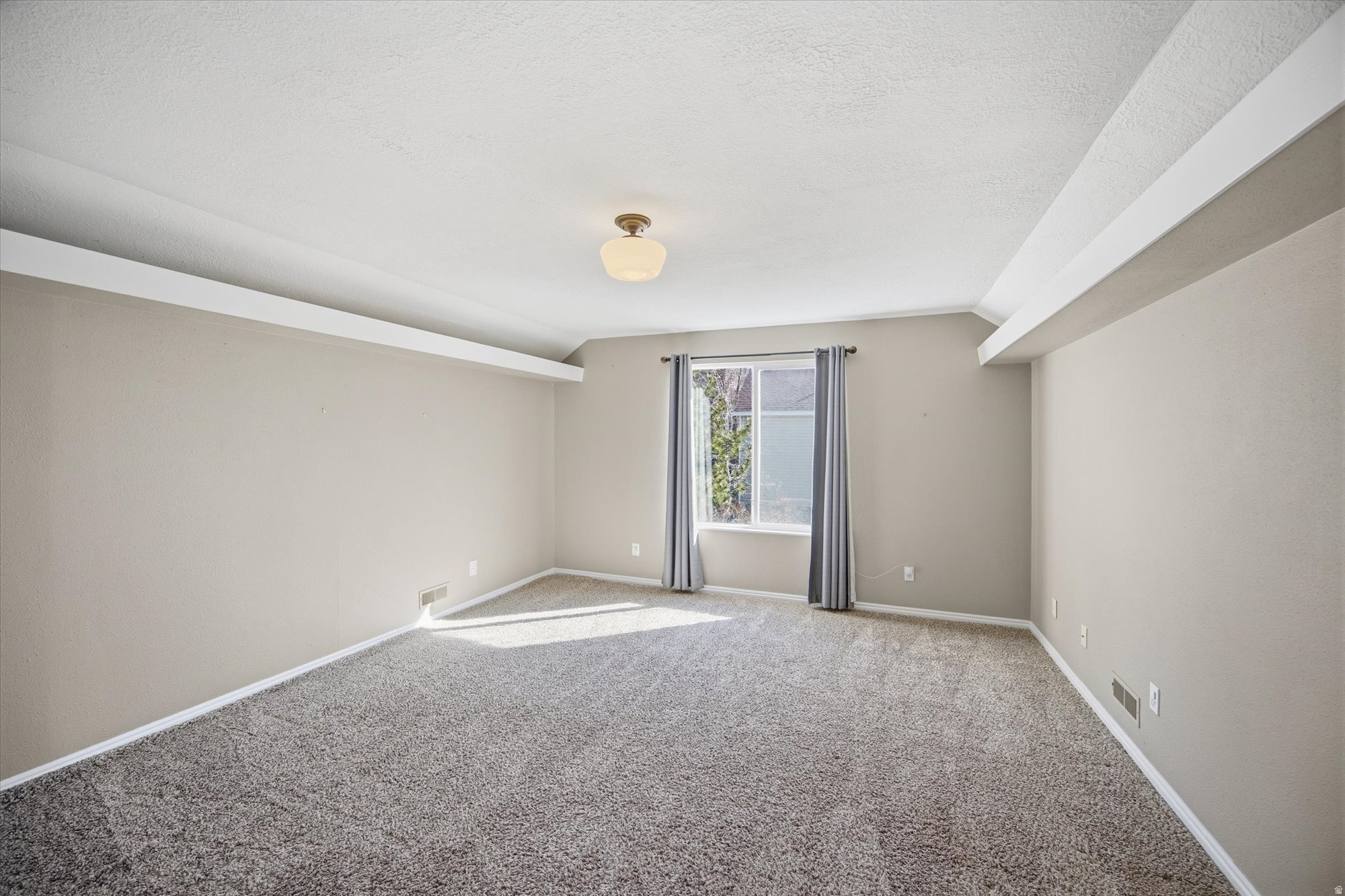 SALEM HILLS - Residential