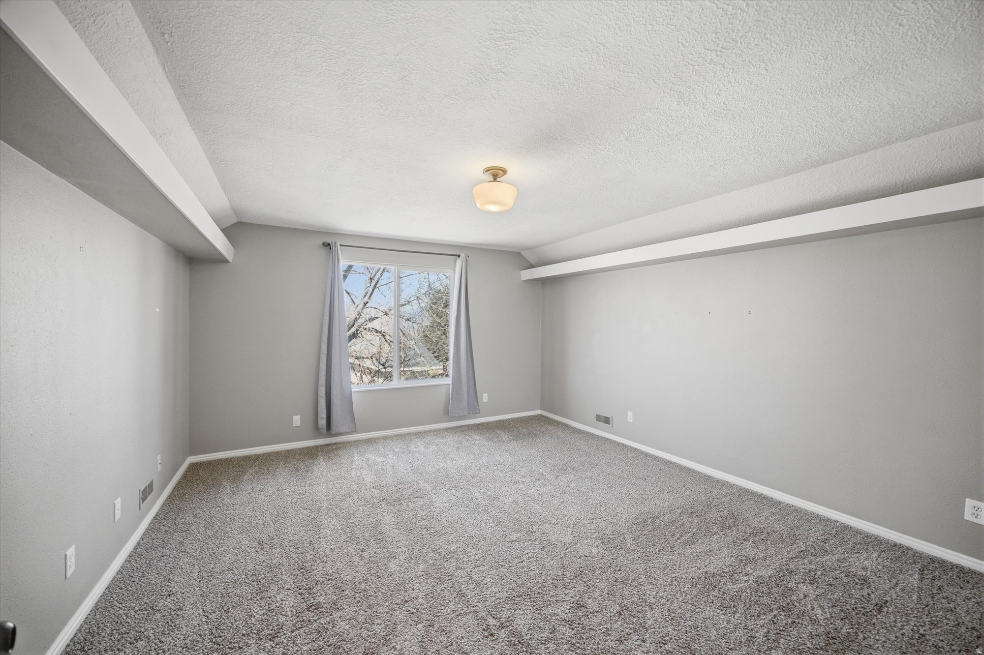 SALEM HILLS - Residential