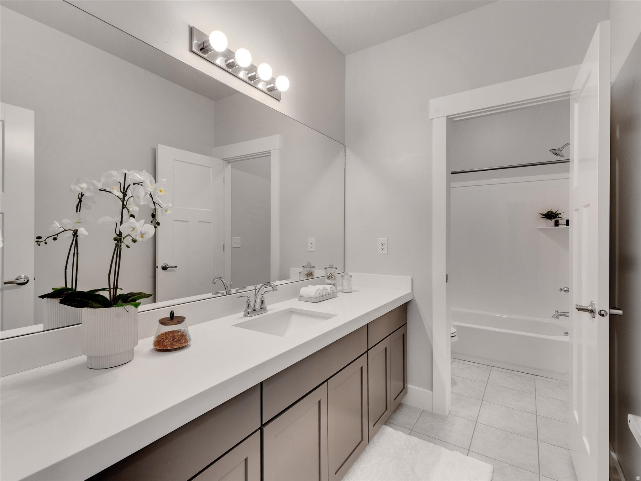 SUNCREST/EDELWEISS - Residential