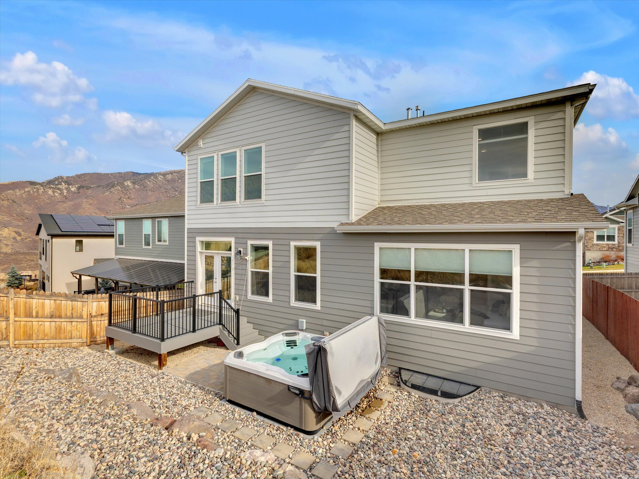 SUNCREST/EDELWEISS - Residential