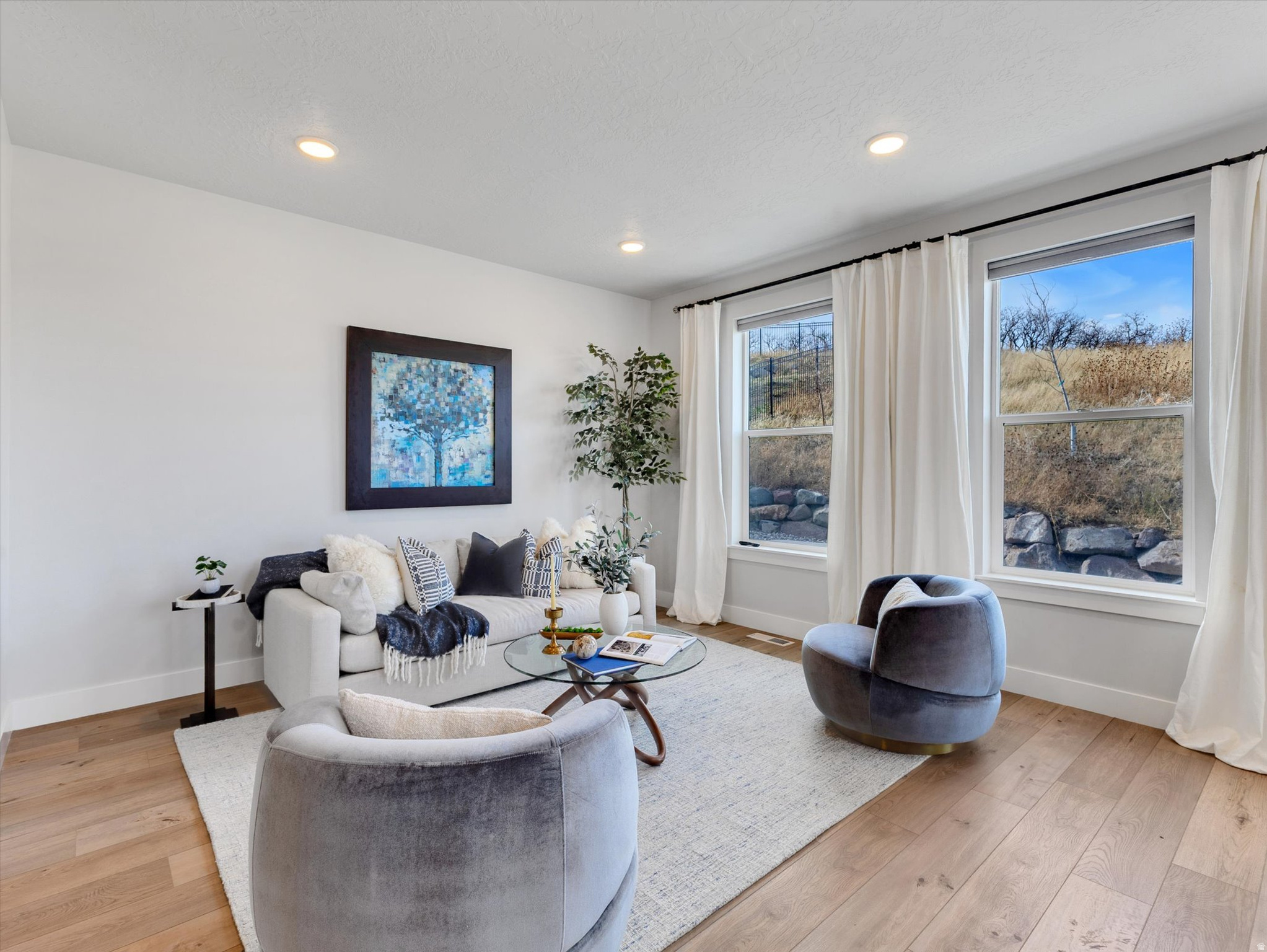 SUNCREST/EDELWEISS - Residential