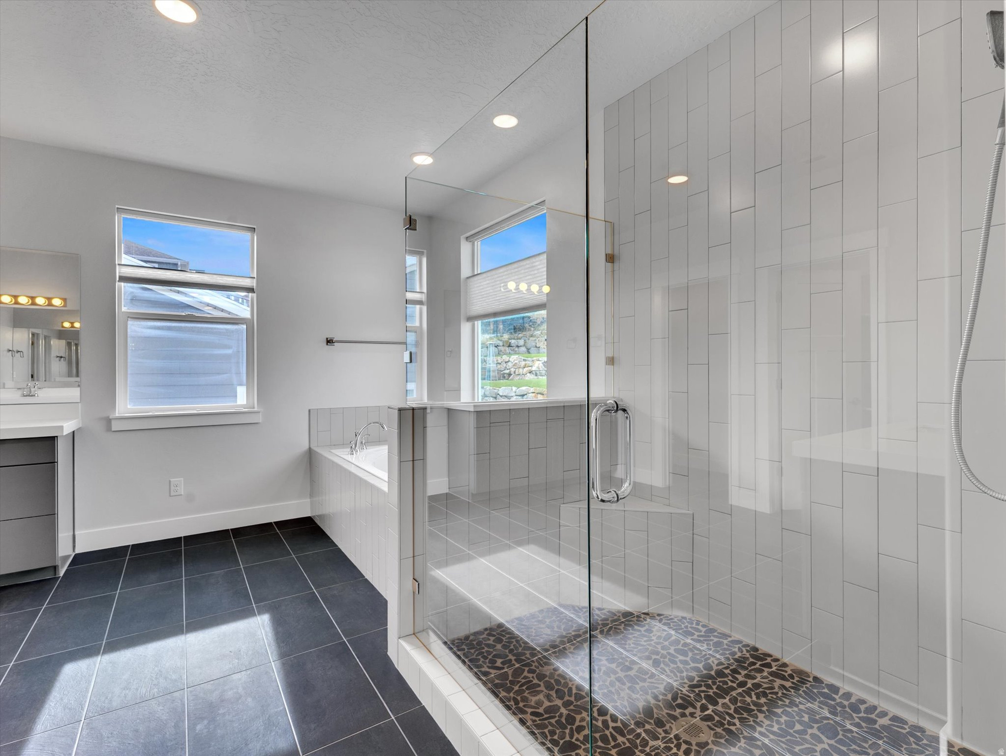 SUNCREST/EDELWEISS - Residential