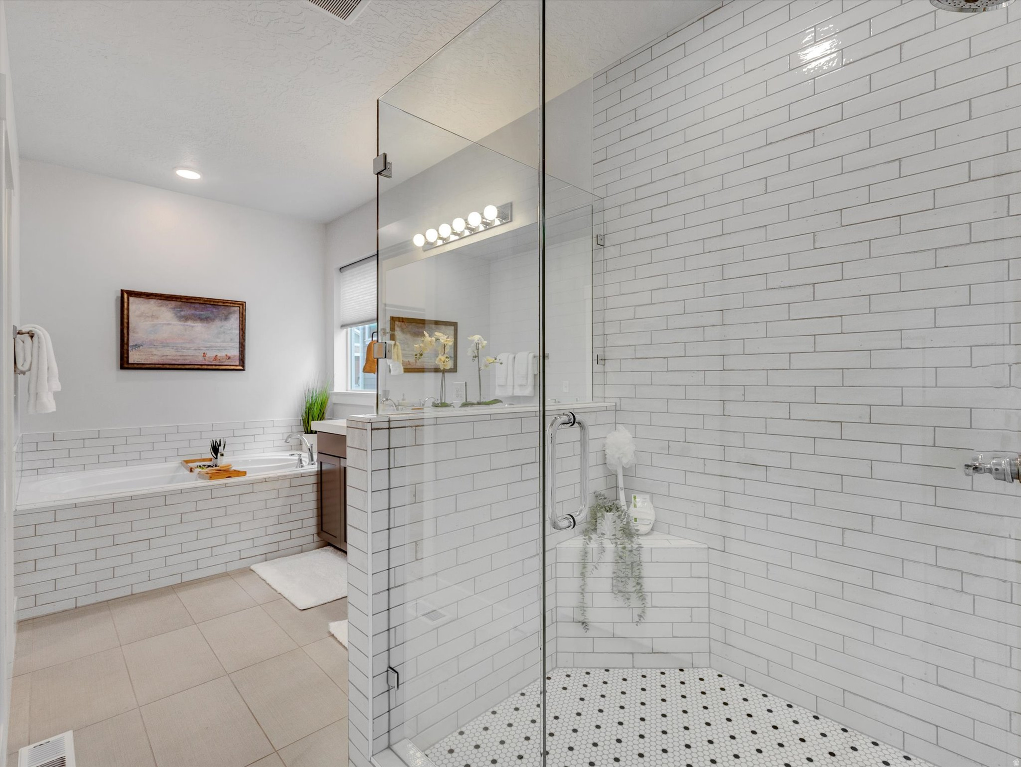 SUNCREST/EDELWEISS - Residential