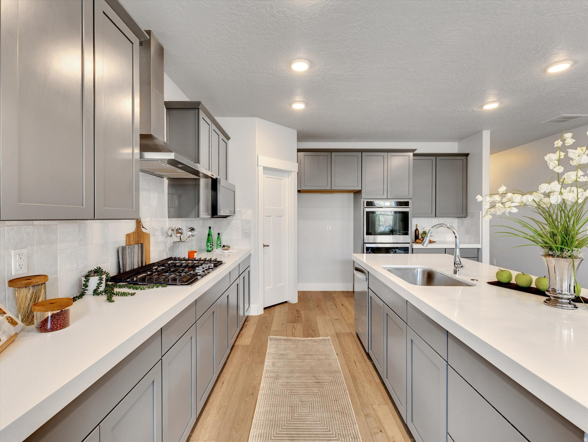 SUNCREST/EDELWEISS - Residential