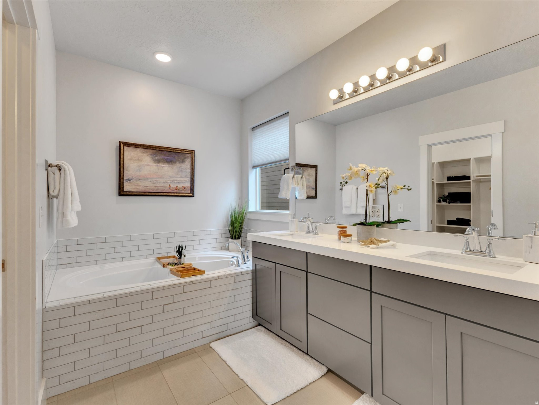 SUNCREST/EDELWEISS - Residential