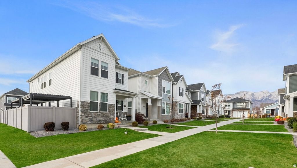 Photo of 9748 N CALDWELL PL, Highland, UT 84003 (MLS # 2128174)