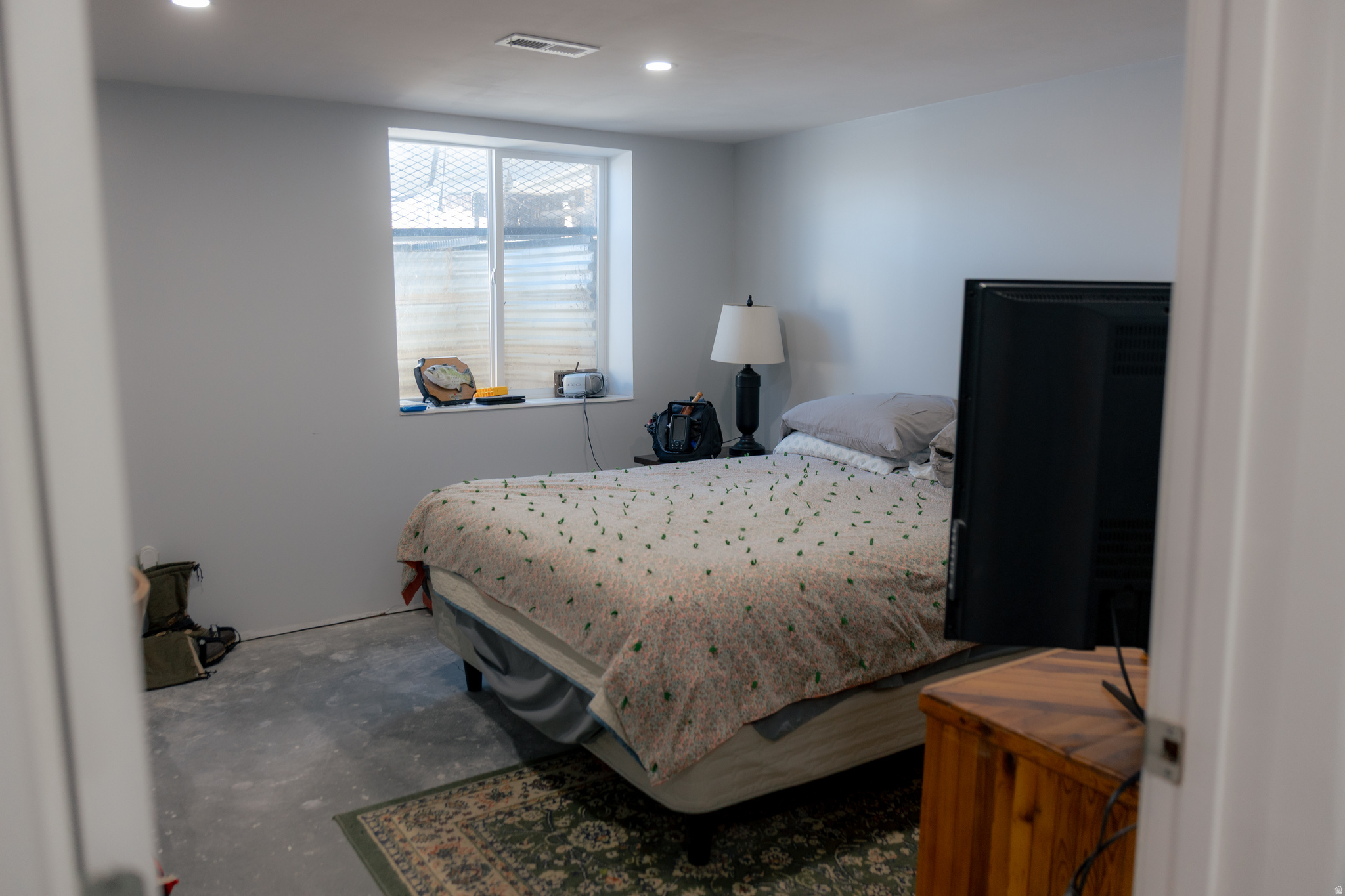 WHISPERING PINES - Residential