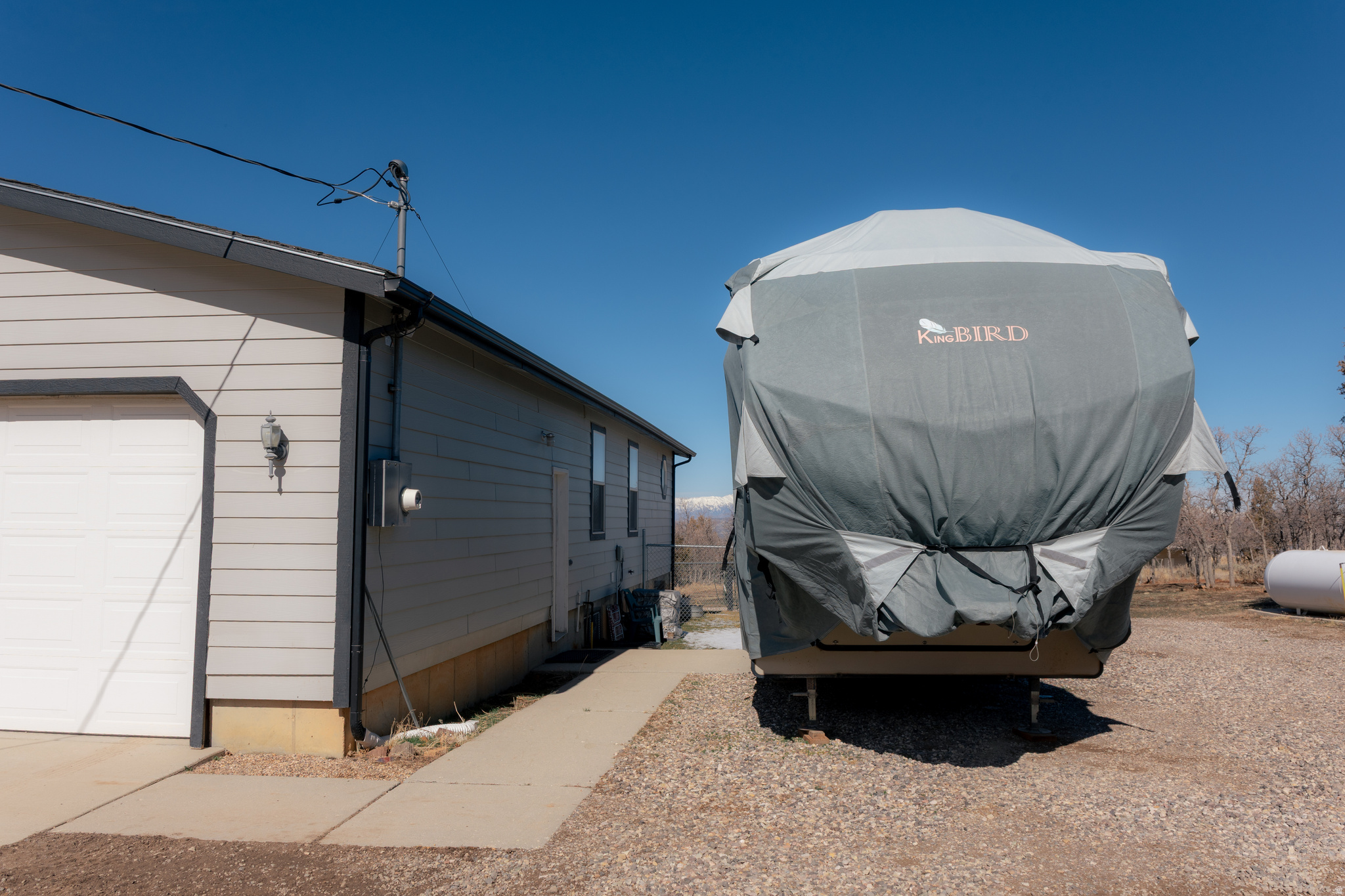 WHISPERING PINES - Residential