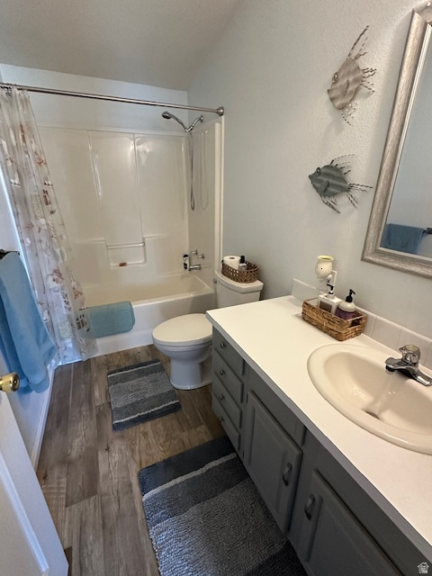 WHISPERING PINES - Residential