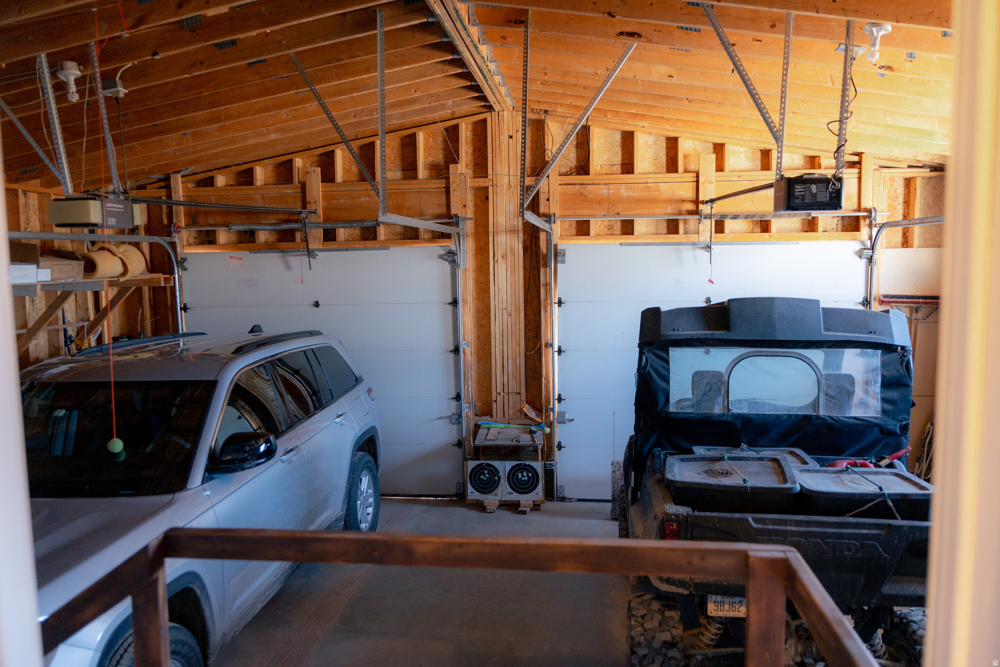 WHISPERING PINES - Residential