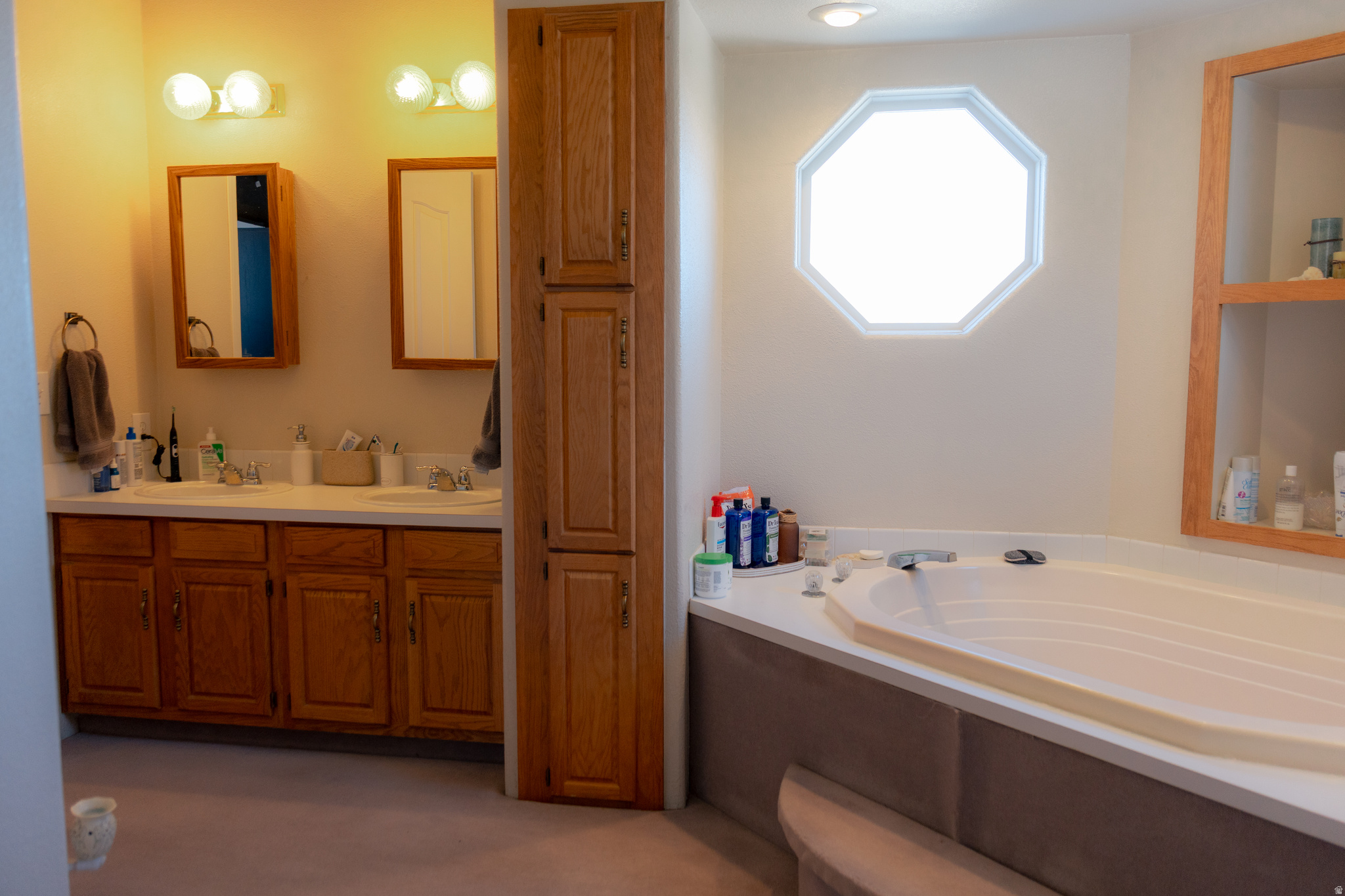 WHISPERING PINES - Residential