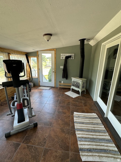 WHISPERING PINES - Residential