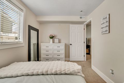 Tiny photo for 1493 W PEBBLECREEK DR, Layton, UT 84041 (MLS # 2149357)