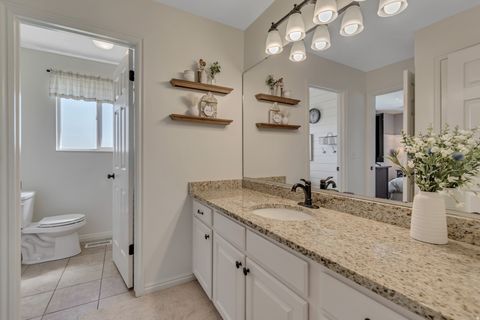 Tiny photo for 1493 W PEBBLECREEK DR, Layton, UT 84041 (MLS # 2149357)