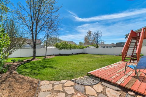 Tiny photo for 1493 W PEBBLECREEK DR, Layton, UT 84041 (MLS # 2149357)