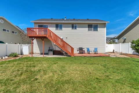 Tiny photo for 1493 W PEBBLECREEK DR, Layton, UT 84041 (MLS # 2149357)