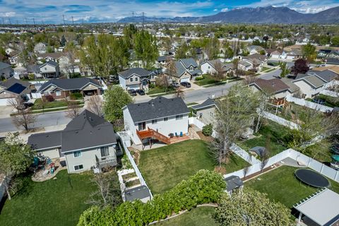 Tiny photo for 1493 W PEBBLECREEK DR, Layton, UT 84041 (MLS # 2149357)
