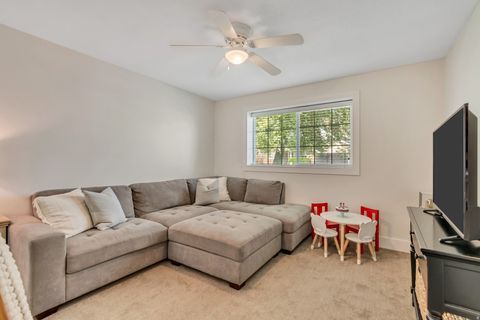 Tiny photo for 1493 W PEBBLECREEK DR, Layton, UT 84041 (MLS # 2149357)