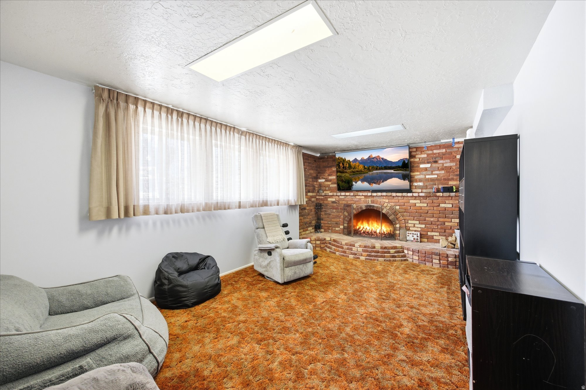 VALLEY WEST RANCHES - Residential