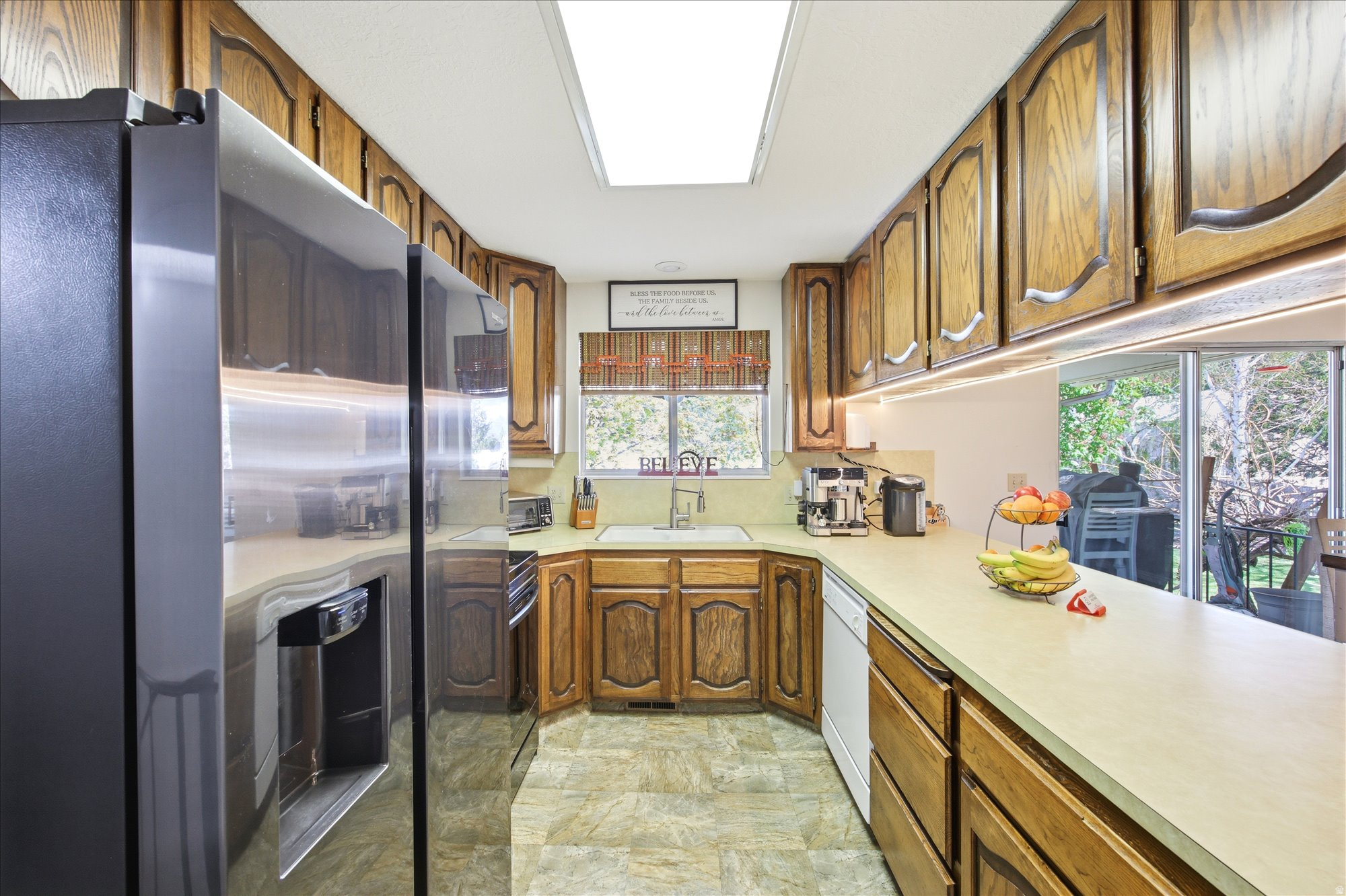 VALLEY WEST RANCHES - Residential