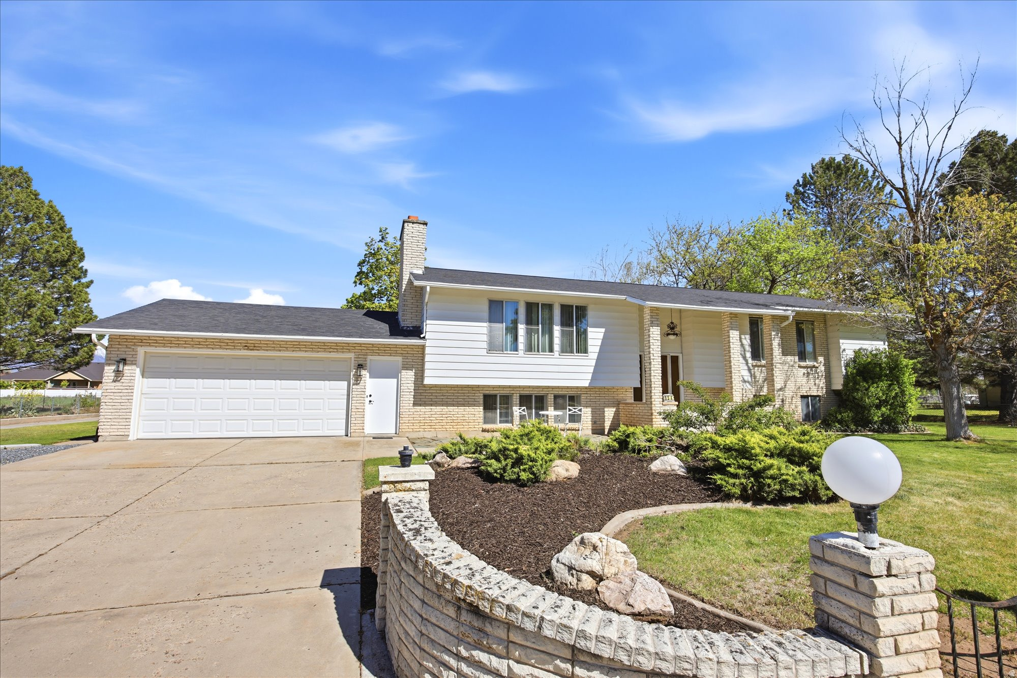 VALLEY WEST RANCHES - Residential