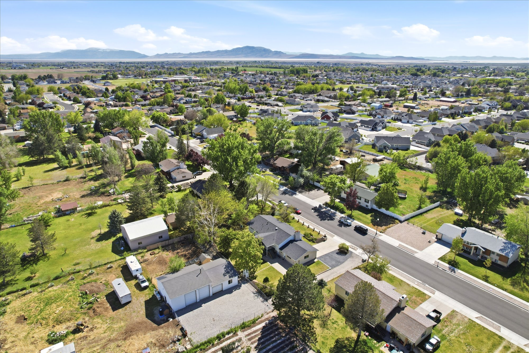 VALLEY WEST RANCHES - Residential