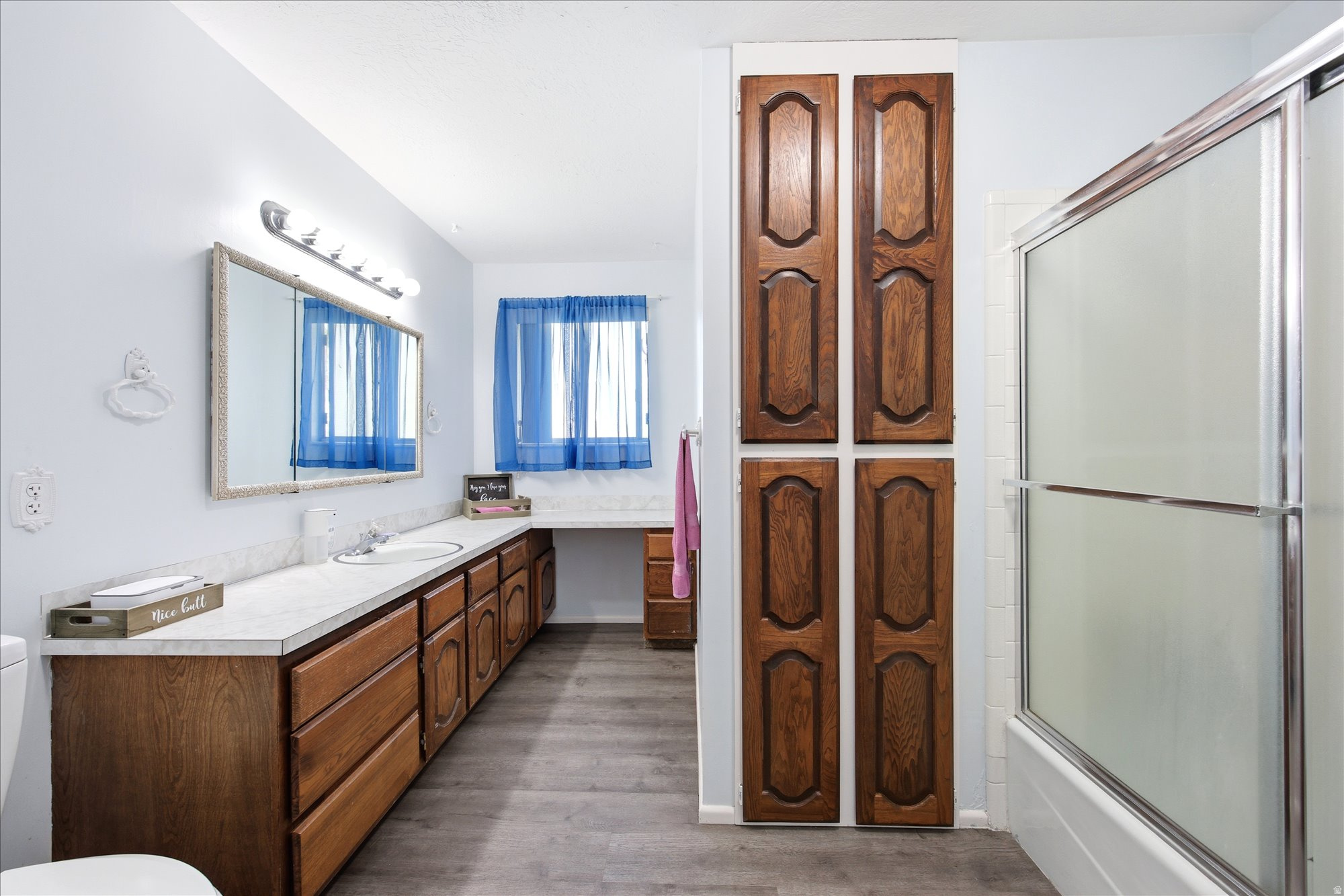 VALLEY WEST RANCHES - Residential