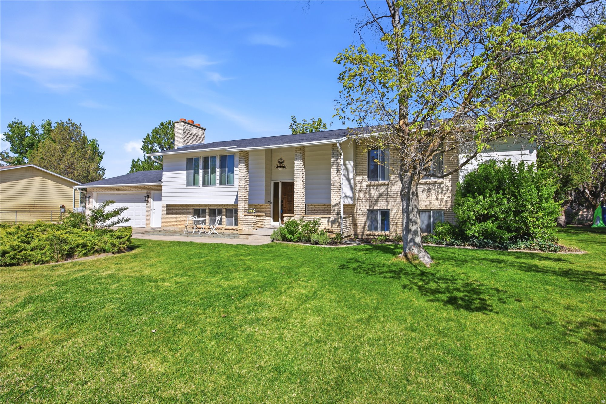 VALLEY WEST RANCHES - Residential