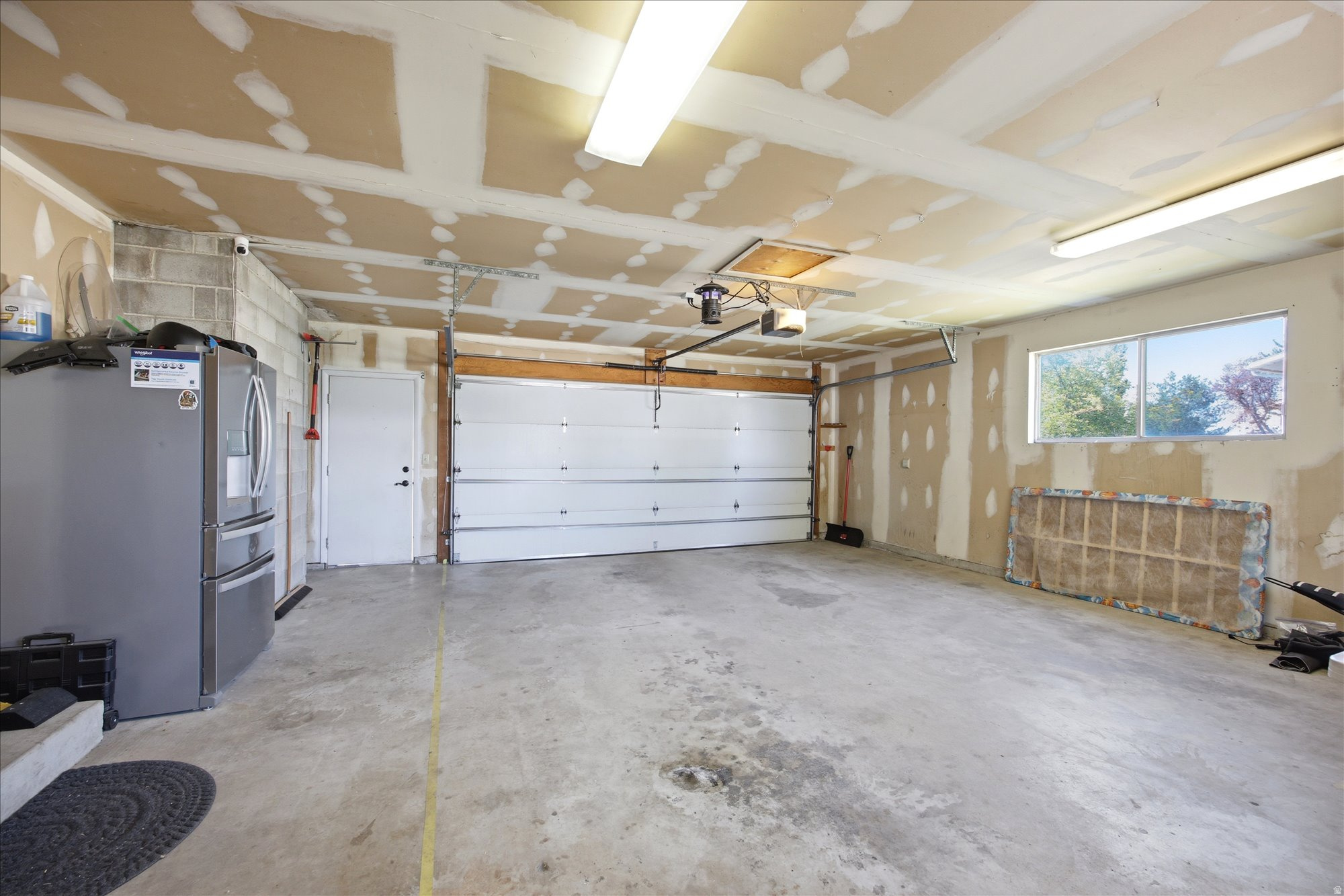 VALLEY WEST RANCHES - Residential