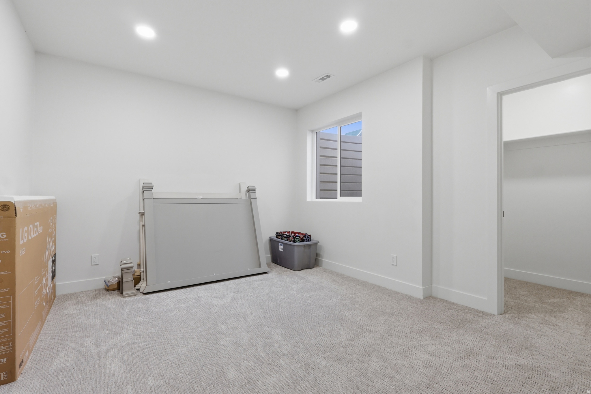 WHITING FARMS - Residential