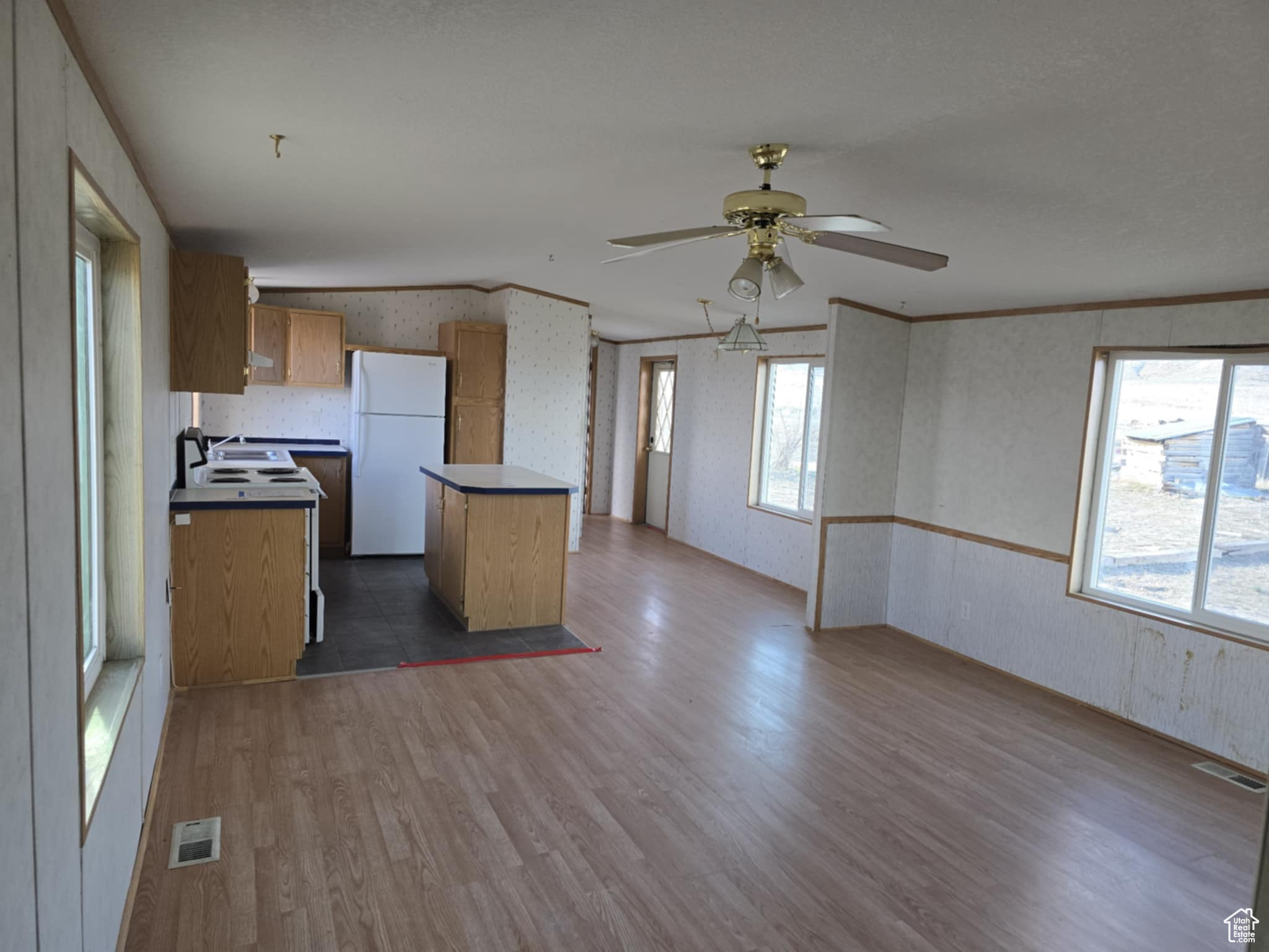 390 N 950, Wellington, Utah image 10