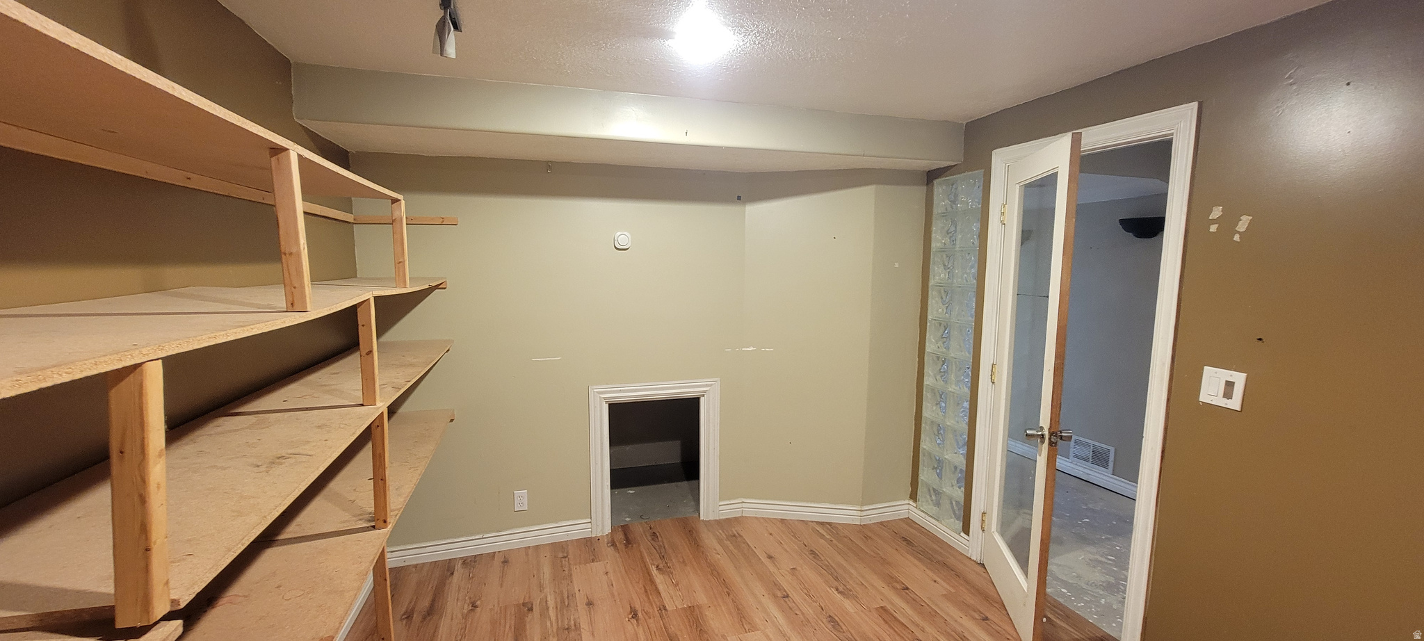 MEADOWS - Residential