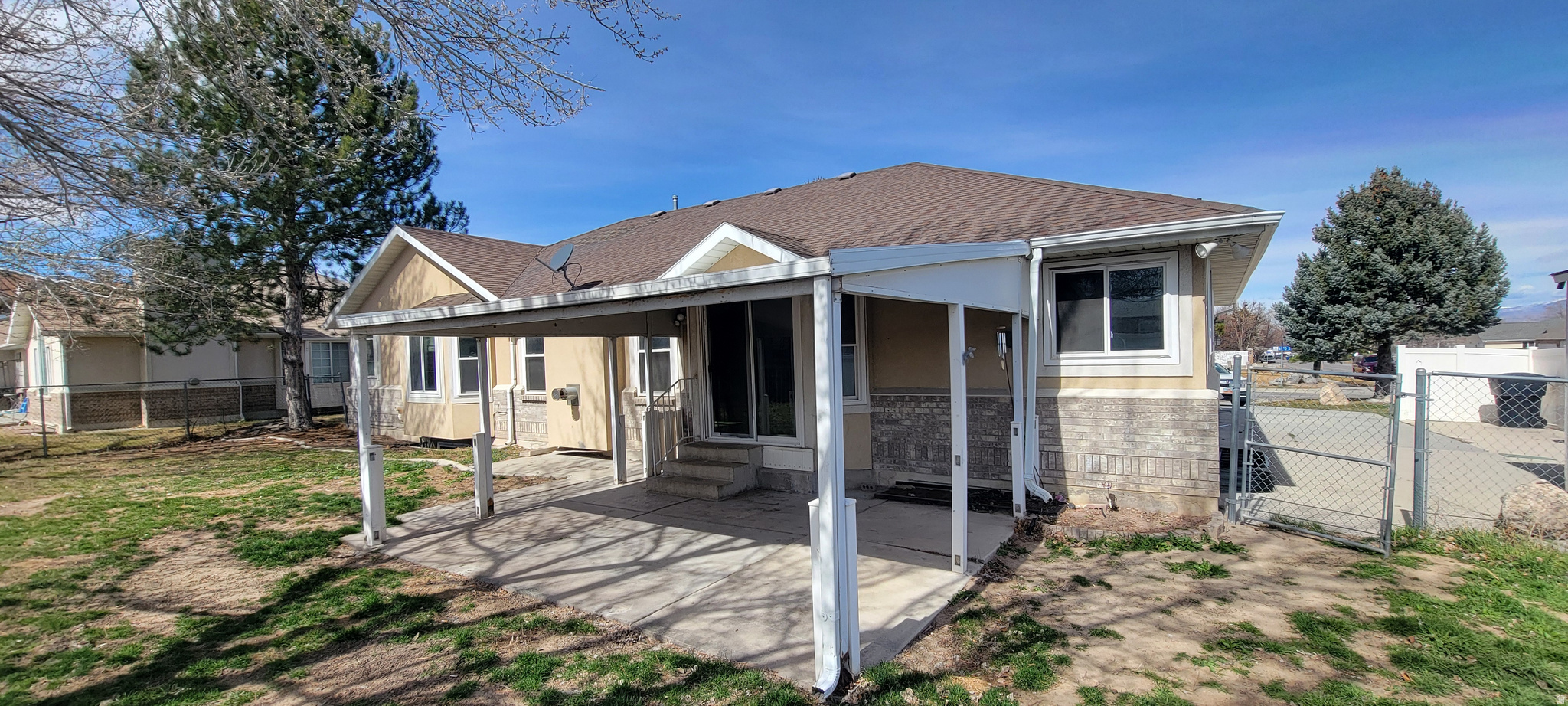 MEADOWS - Residential