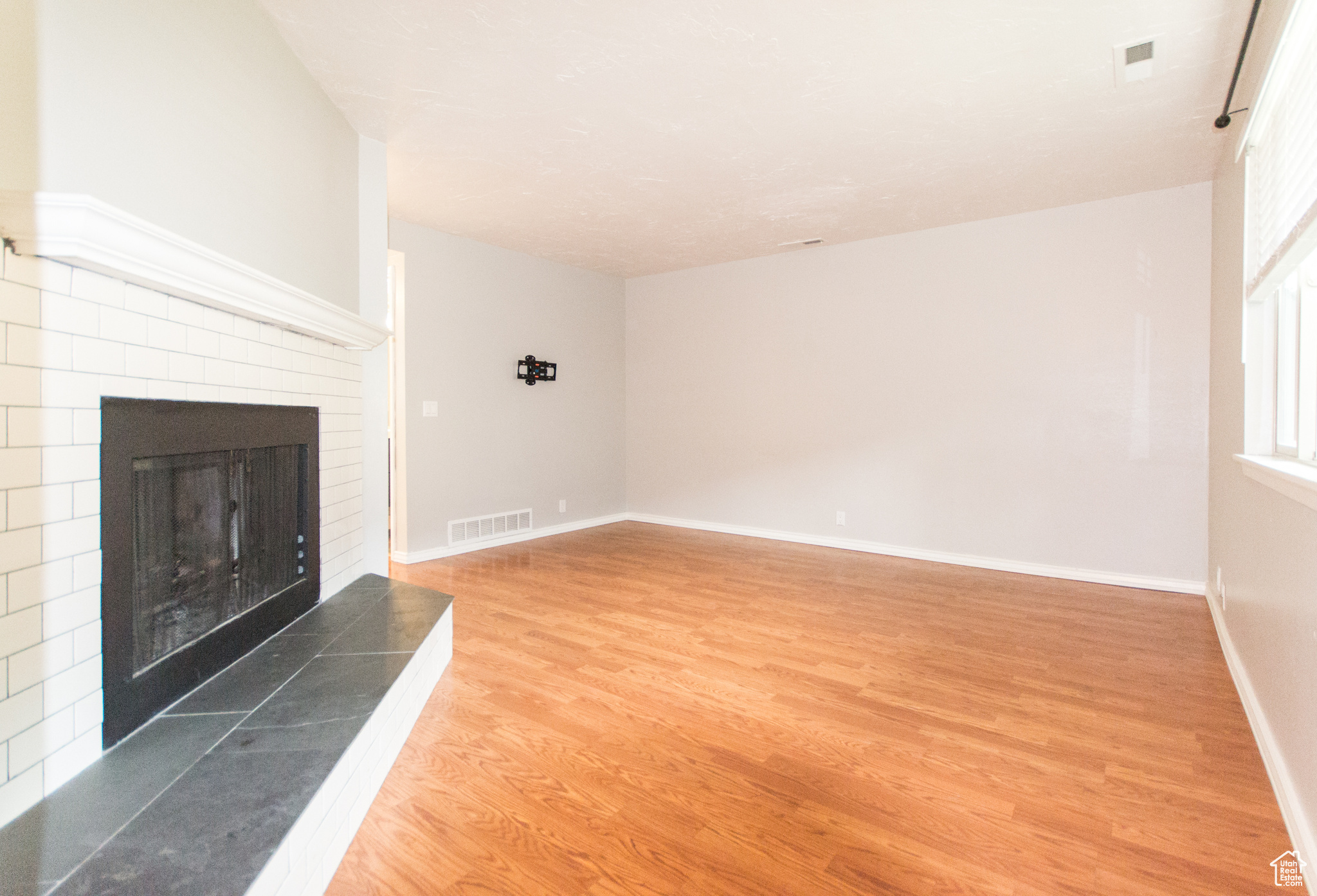BELMONT TERR - Residential