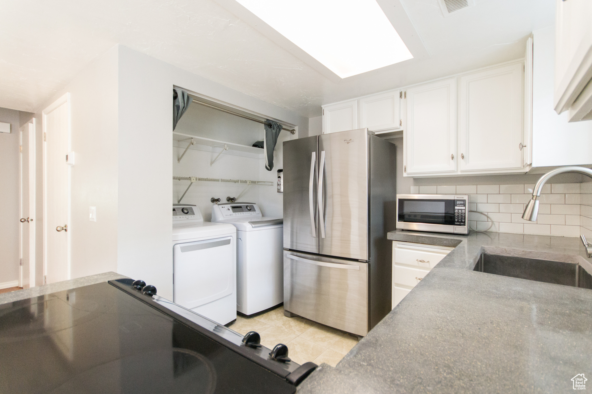 BELMONT TERR - Residential