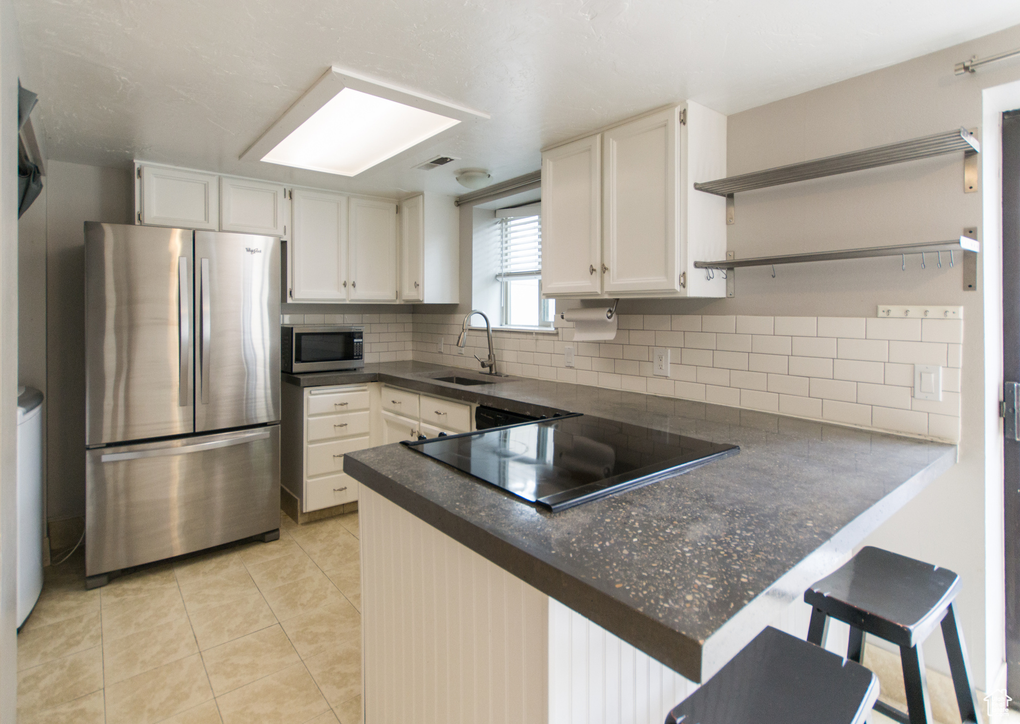 BELMONT TERR - Residential