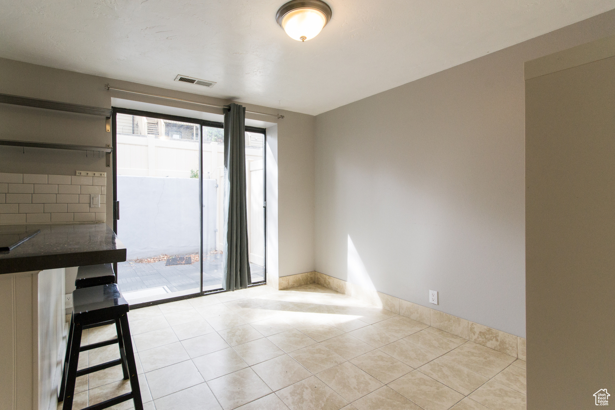 BELMONT TERR - Residential